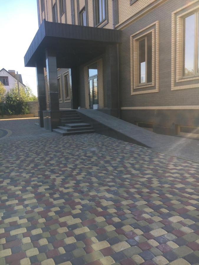 Academic St. Apartment Kharkiv Eksteriør bilde